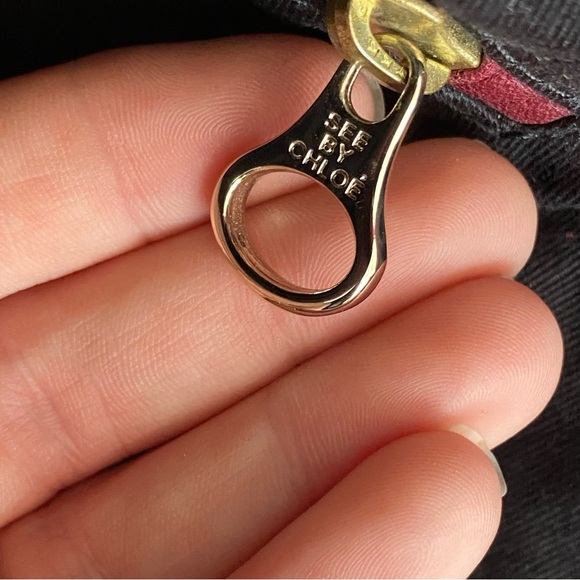 See By Chloe Burgundy Textured Tote Bag - Picture 11 of 16